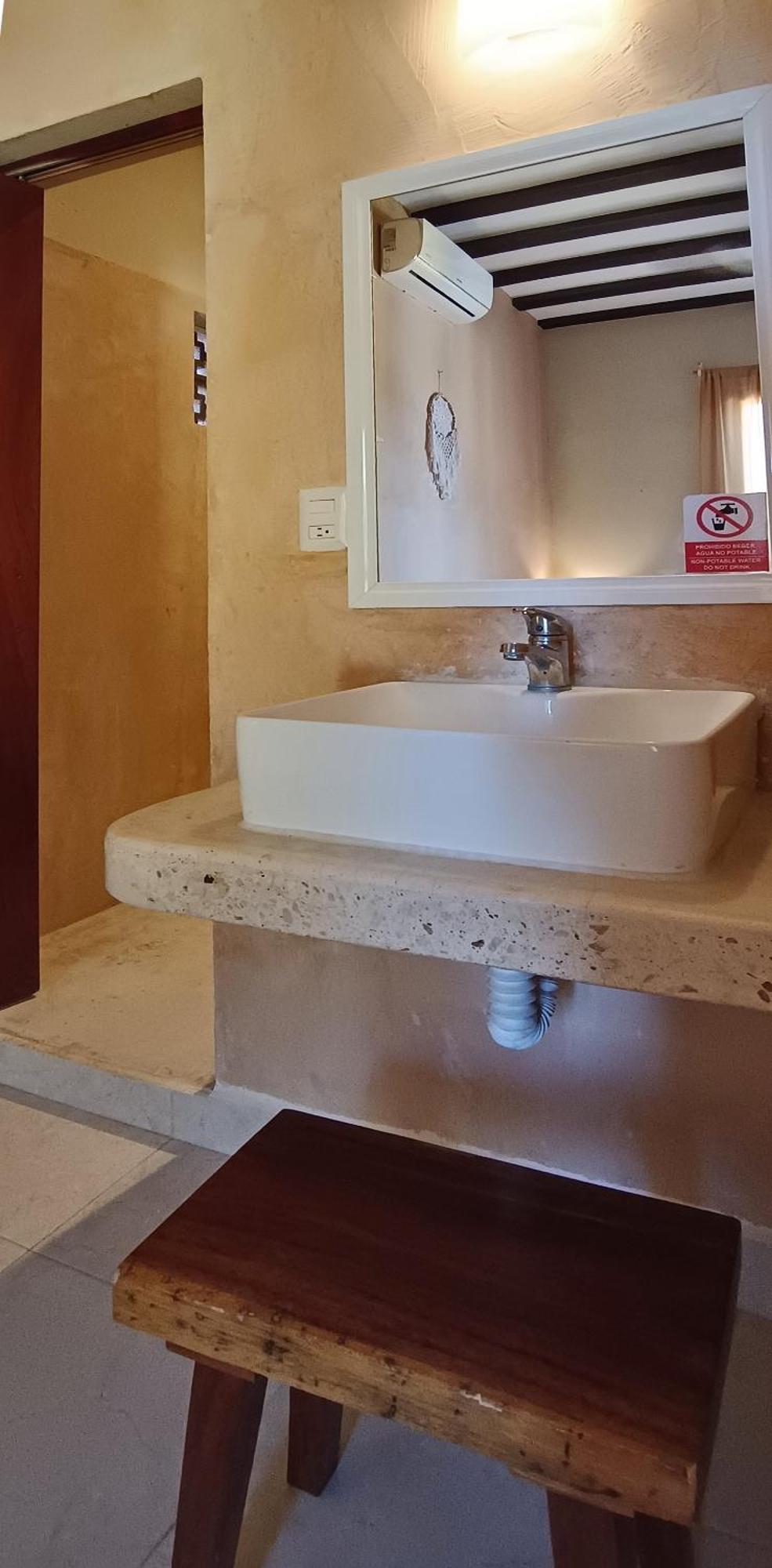 Valladolid 48 Hotel & Hostal ภายนอก รูปภาพ